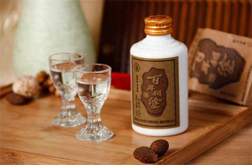 贵州茅台1704年酒价格「茅源1704是什么级别的酱酒」
