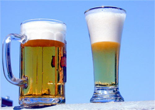 酒类里的藏品与精酿的区别,精酿啤酒和窖藏啤酒的区别