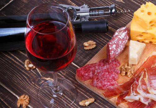 用哪种葡萄自制酿造的红酒好喝,用哪种葡萄自制酿造的红酒好喝呢
