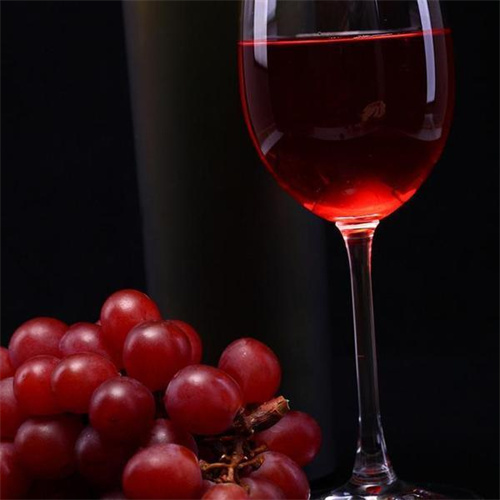 品鉴这款顶级葡萄酒的美妙滋味-金沙臻干红葡萄酒